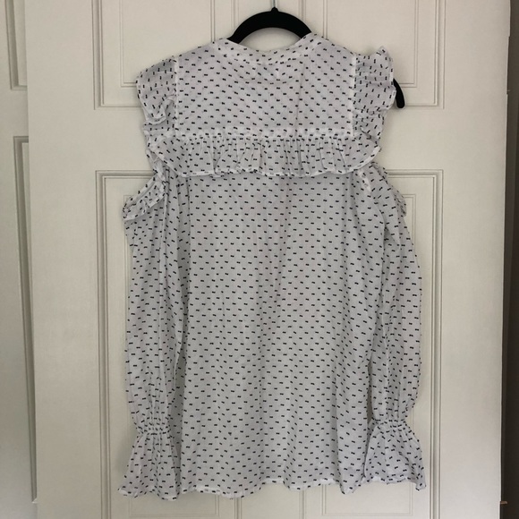 White cold shoulder button down - Picture 6 of 6